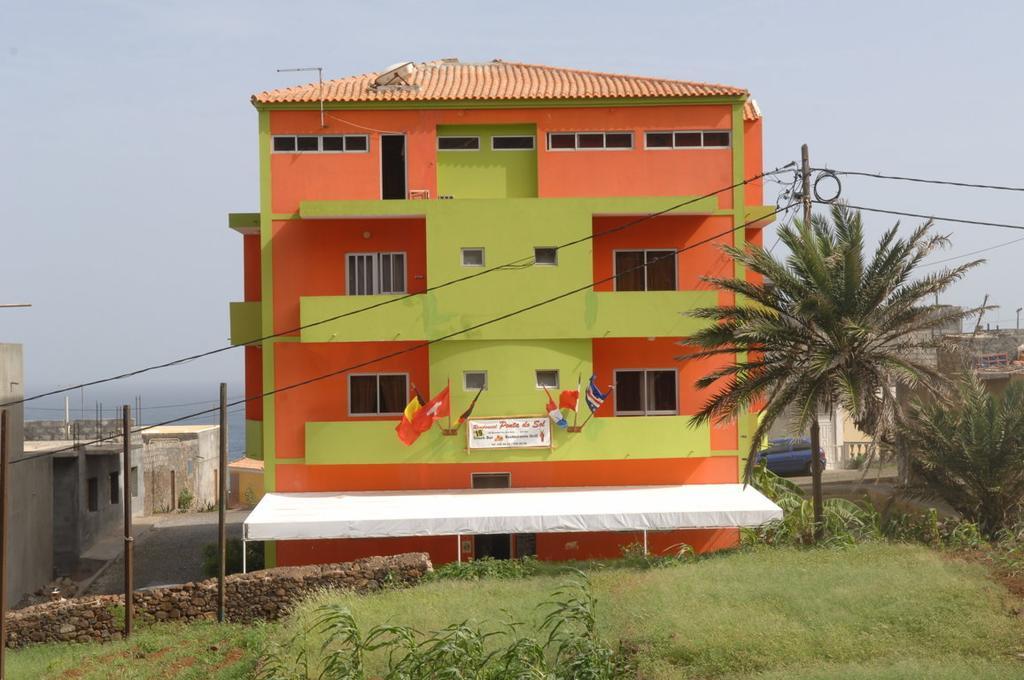 Residencial Sintanton Trekking Hotel Ponta Do Sol Buitenkant foto