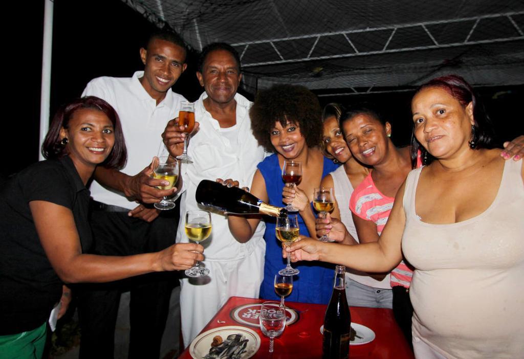 Residencial Sintanton Trekking Hotel Ponta Do Sol Buitenkant foto
