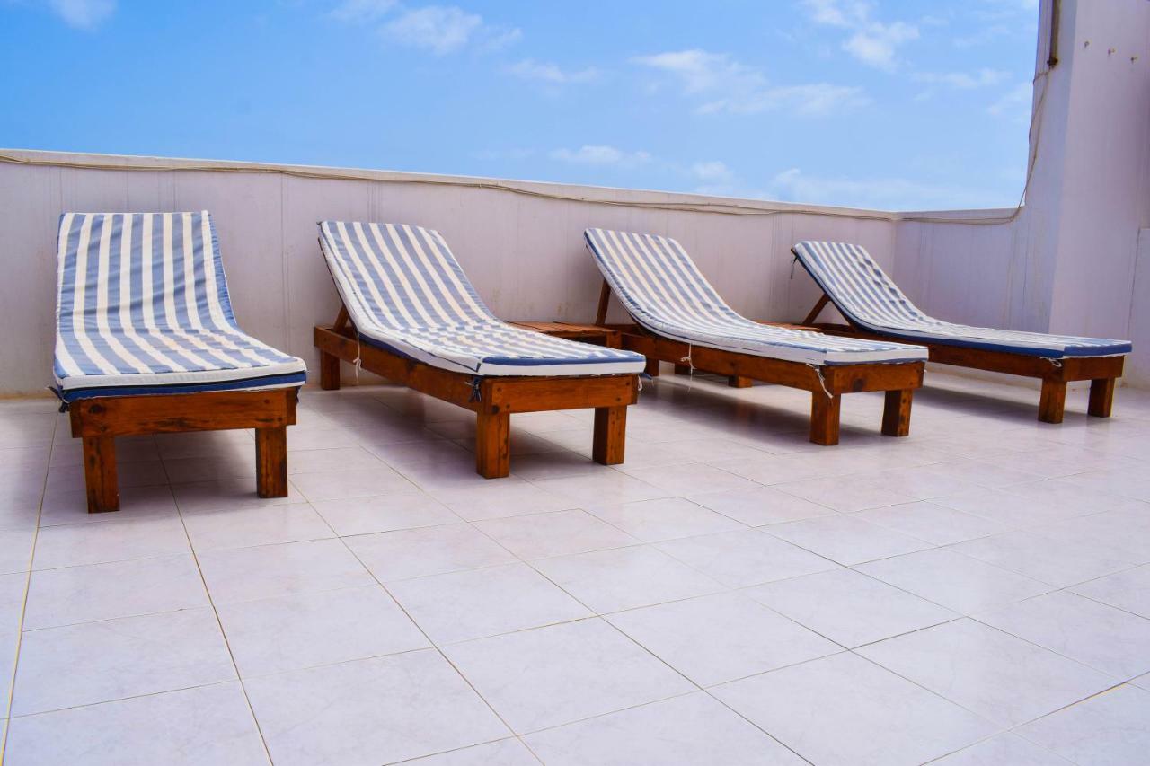 Residencial Sintanton Trekking Hotel Ponta Do Sol Buitenkant foto