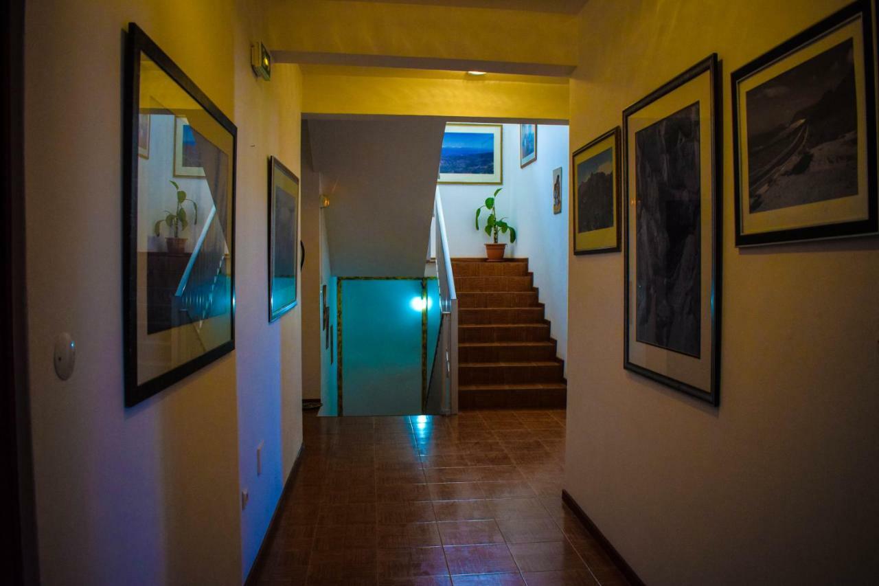 Residencial Sintanton Trekking Hotel Ponta Do Sol Buitenkant foto