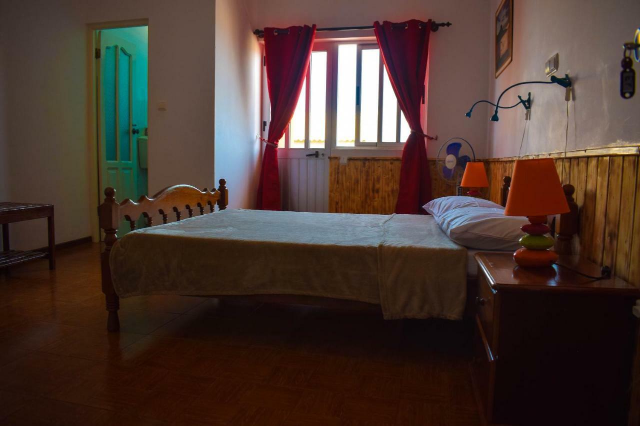 Residencial Sintanton Trekking Hotel Ponta Do Sol Buitenkant foto
