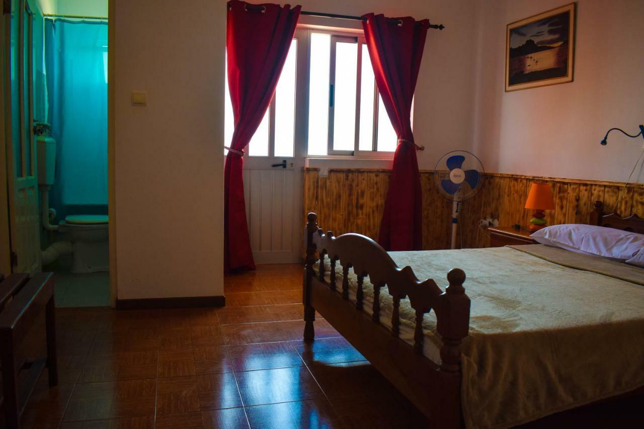Residencial Sintanton Trekking Hotel Ponta Do Sol Buitenkant foto